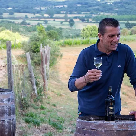 Montebelli Agriturismo Фермерский дом